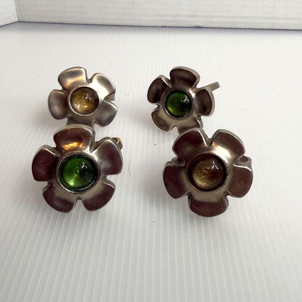 Vintage 4 Piece Set Pier One Pewter &‎ Colored Center Flower Napkin Rings